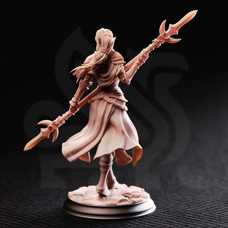 Ninera Glynvari - Blade of the Crescent Moon