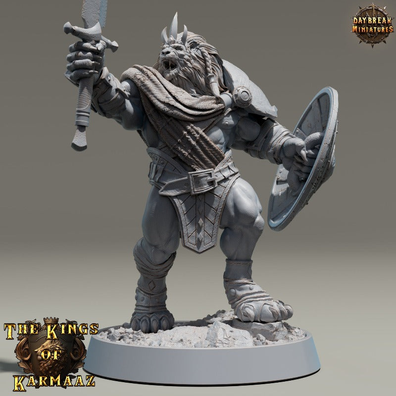 miniature King Goldenmane sculpted by Daybreak Miniatures