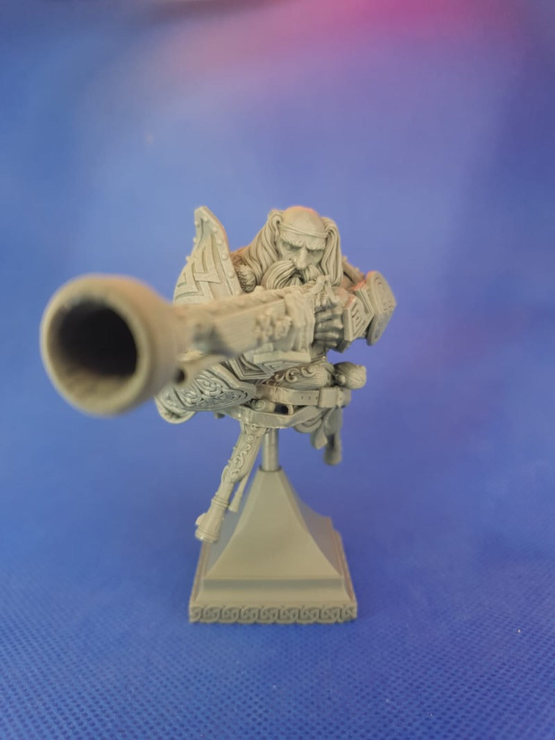 Miniature Holgrim Sharpshank bust Designed by Daybreak Miniatures