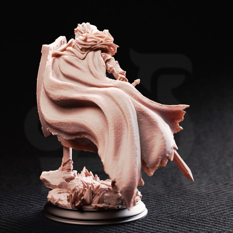 Lydia the Untarnished - Golden Griffin Sergeant