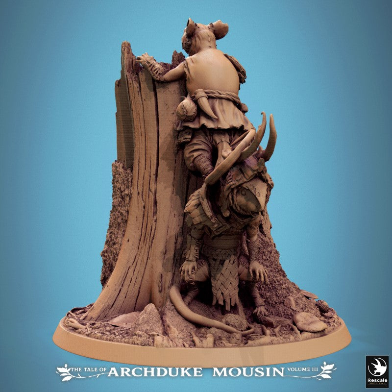 Mice - Tree Trunk