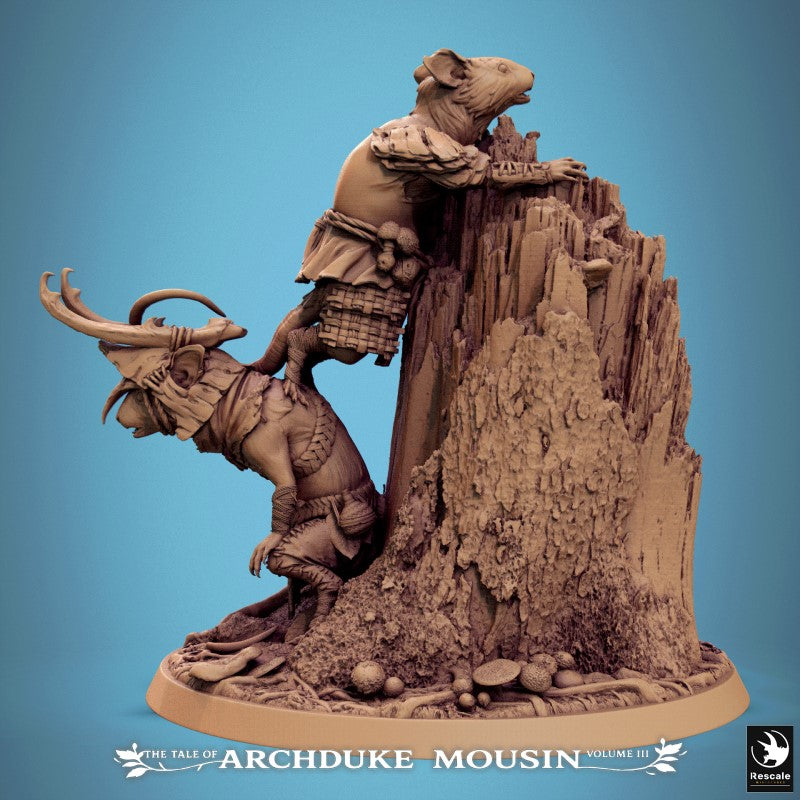 Mice - Tree Trunk