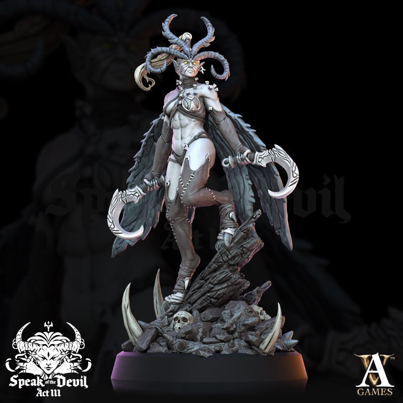 miniature Temptress of Illyra Vash by Archvillain Games