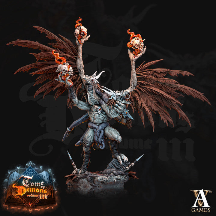 miniature Teraton Vulduk pose 4 sculpted by Archvillain Games